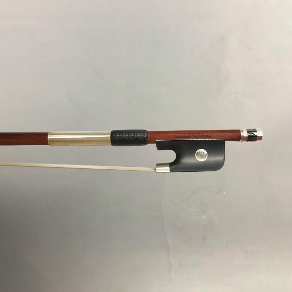 ARCO VIOLONCELLO J. OLIVEIRA EN PLATA (2)