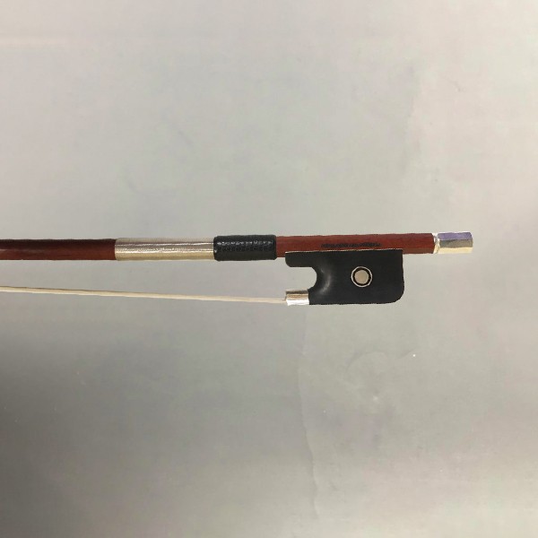 ARCO VIOLONCELLO J. OLIVEIRA EN PLATA (3)